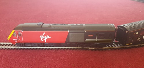 Hornby virgin trains 125 train - hornby,