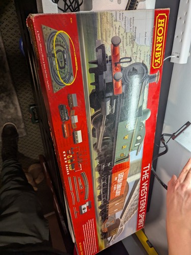 Hornby train sets complete and - hornby,