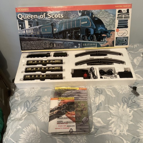Hornby queen scots train - hornby,