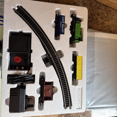 Hornby local freight train set - local,