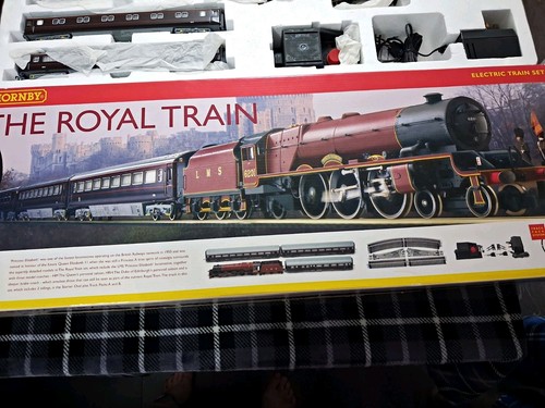 Hornby the royal train - hornby,
