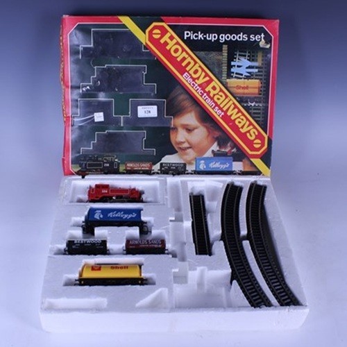 Hornby train sets - oo, gauge