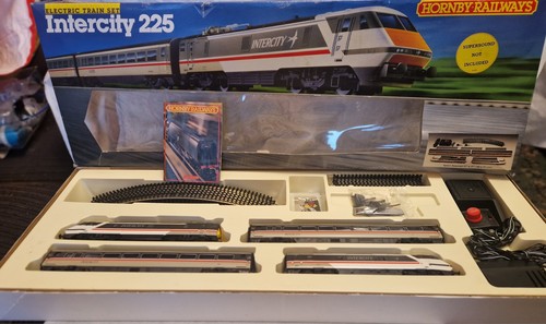 Hornby railways intercity 225 - hornby,